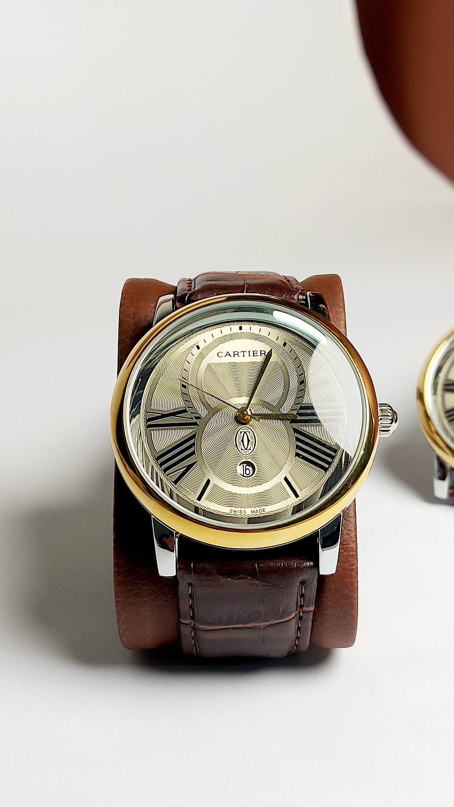 Ronde Louis Cartier Premium Watch ( Gold & Brown Color )