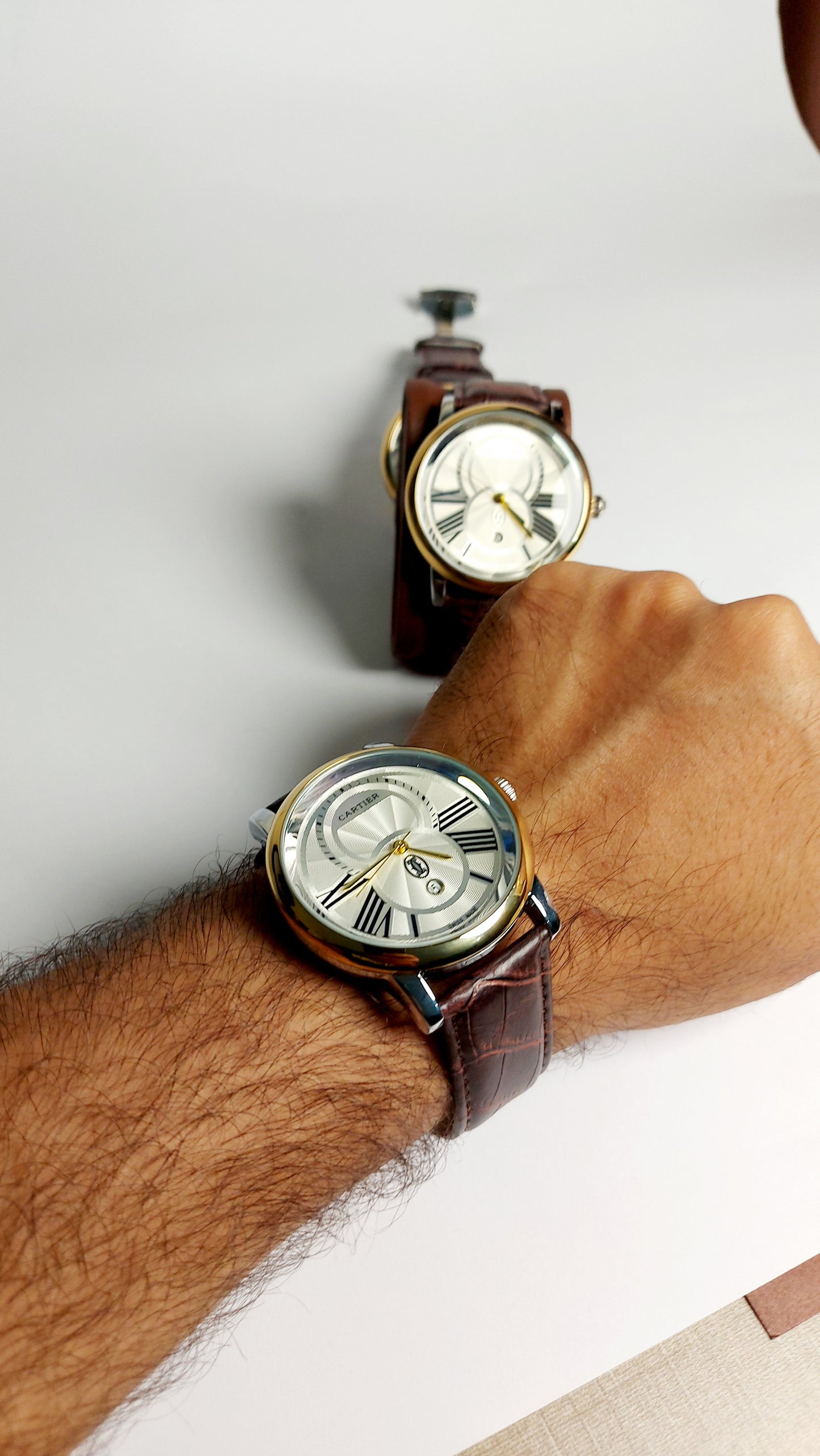 Ronde Louis Cartier Premium Watch ( Gold & White Color )