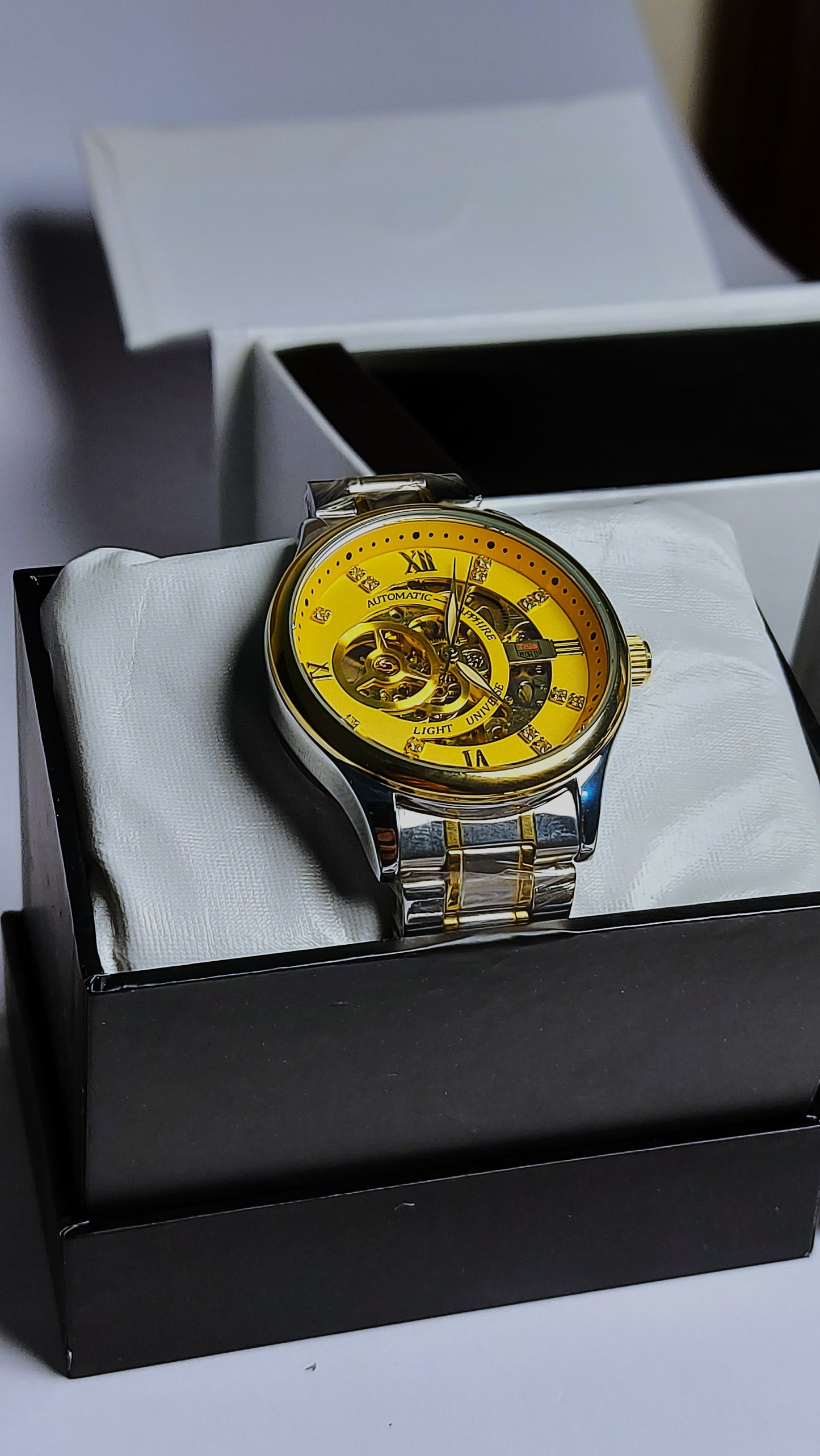 True Worth Face Gear Automatic Watch with Premium quality stainless steel material for men's ( Silver Gold )