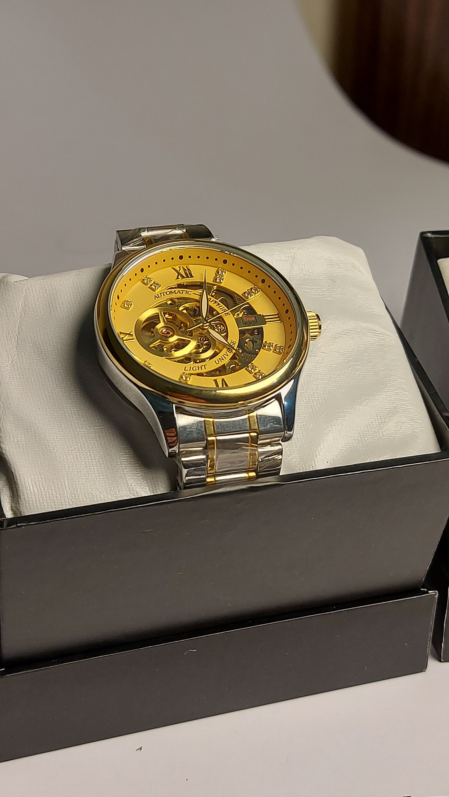 True Worth Face Gear Automatic Watch with Premium quality stainless steel material for men's ( Silver Gold )