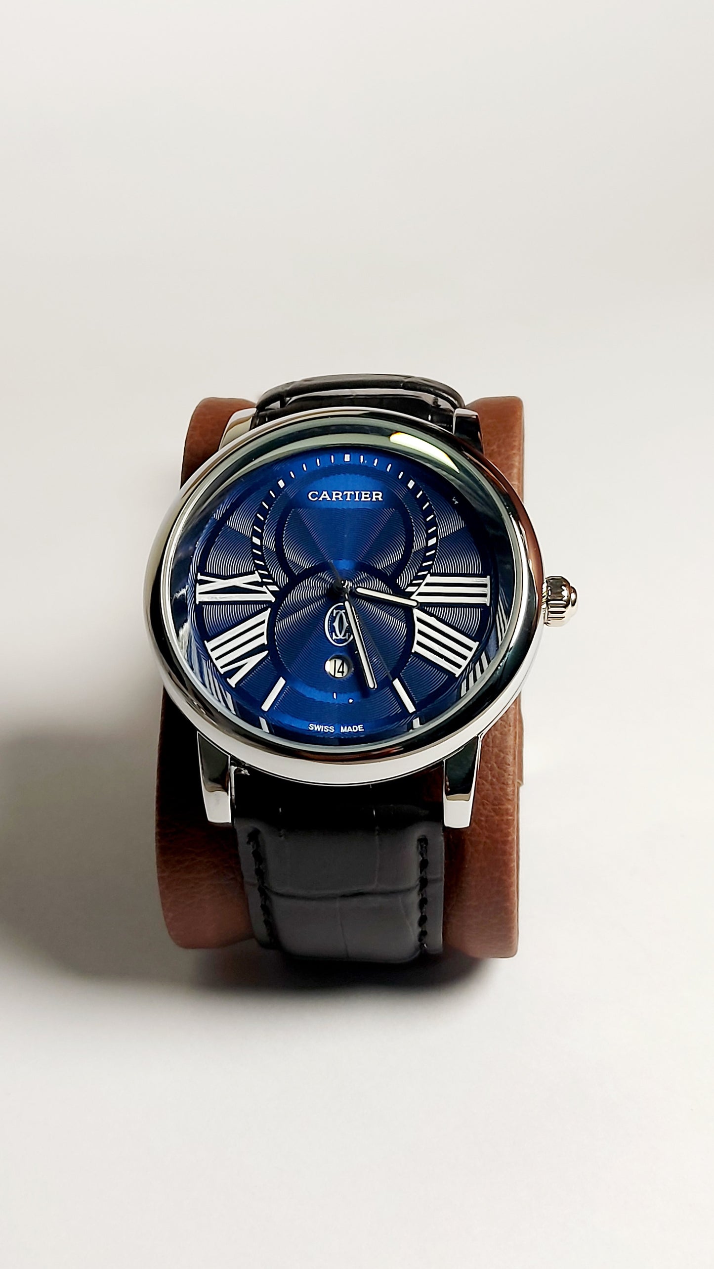 Ronde Louis Cartier Premium Watch ( Gold & Blue Color )