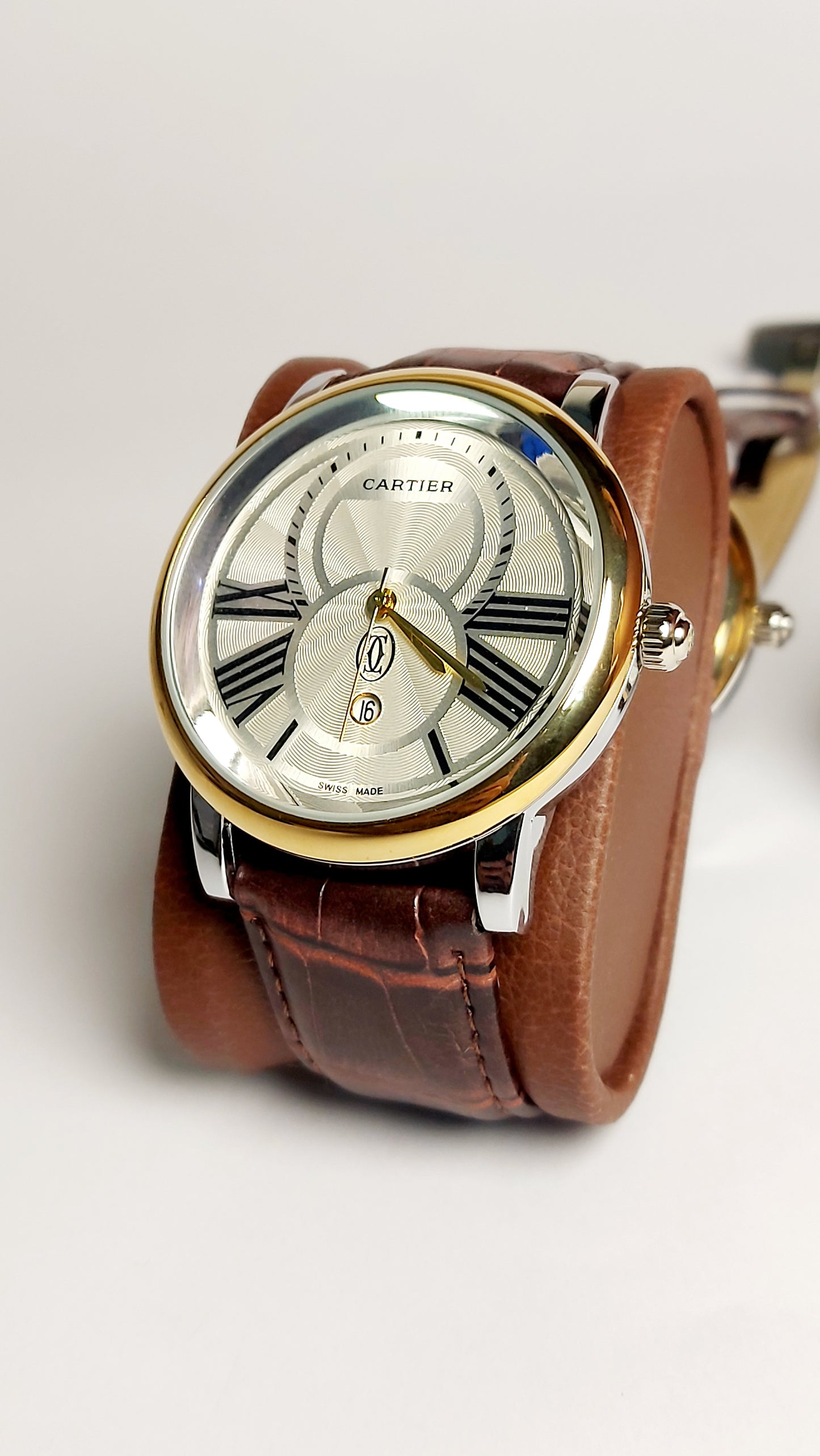 Ronde Louis Cartier Premium Watch ( Gold & White Color )