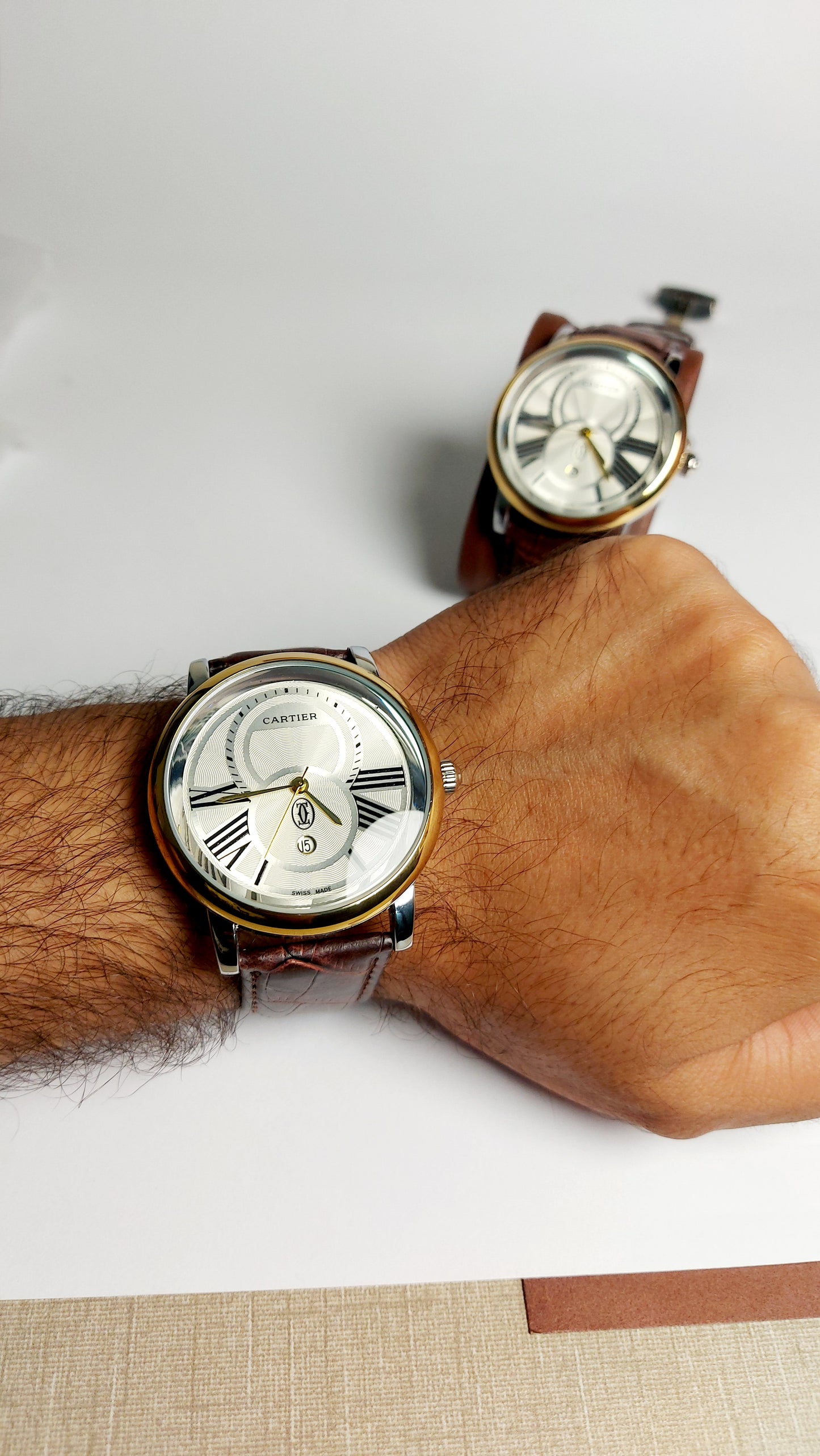 Ronde Louis Cartier Premium Watch ( Gold & White Color )