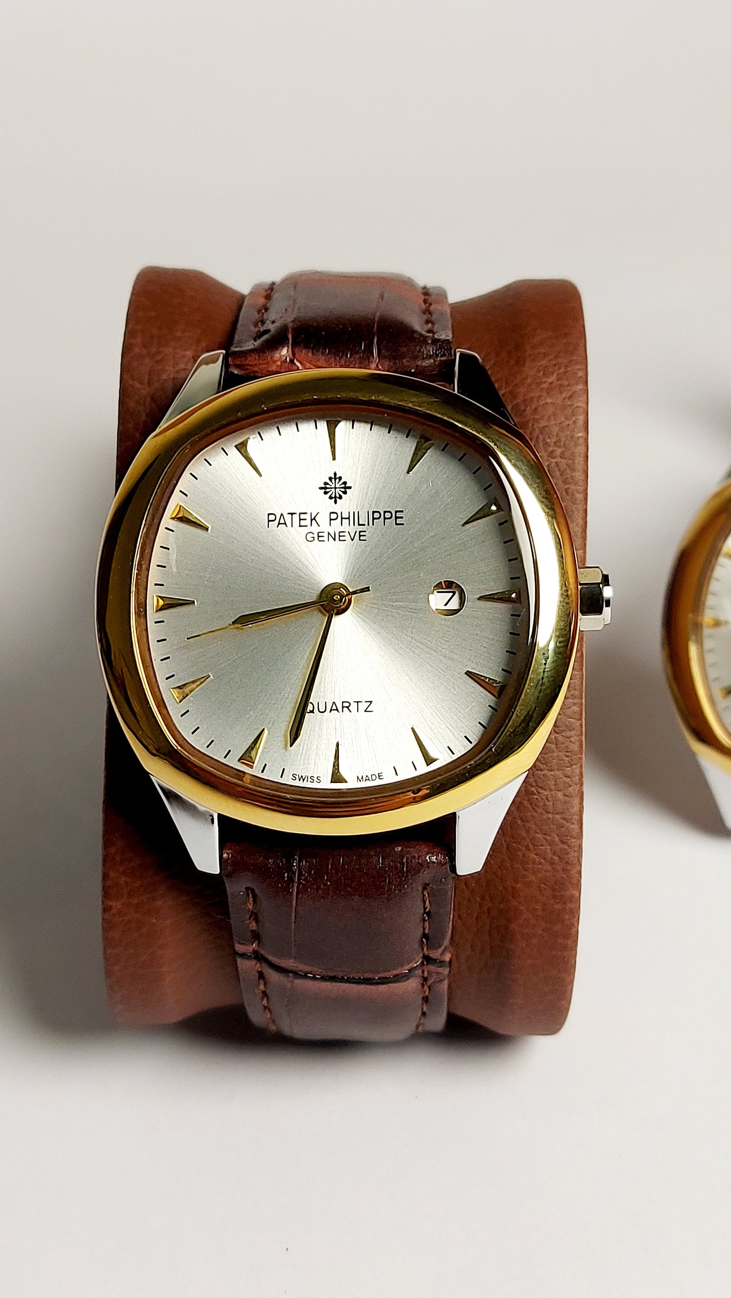 Patek Philippe Quartz Premium Quality Watch ( Gold White shaded )