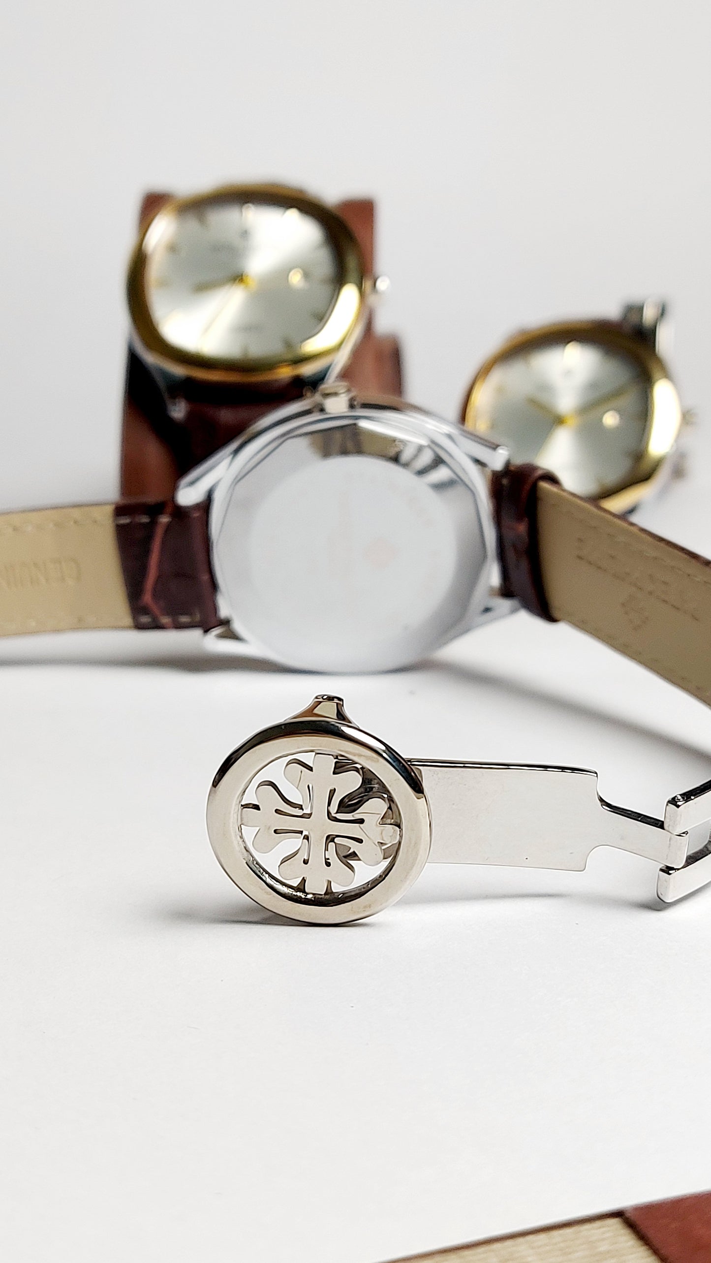Patek Philippe Quartz Premium Quality Watch ( Gold White shaded )