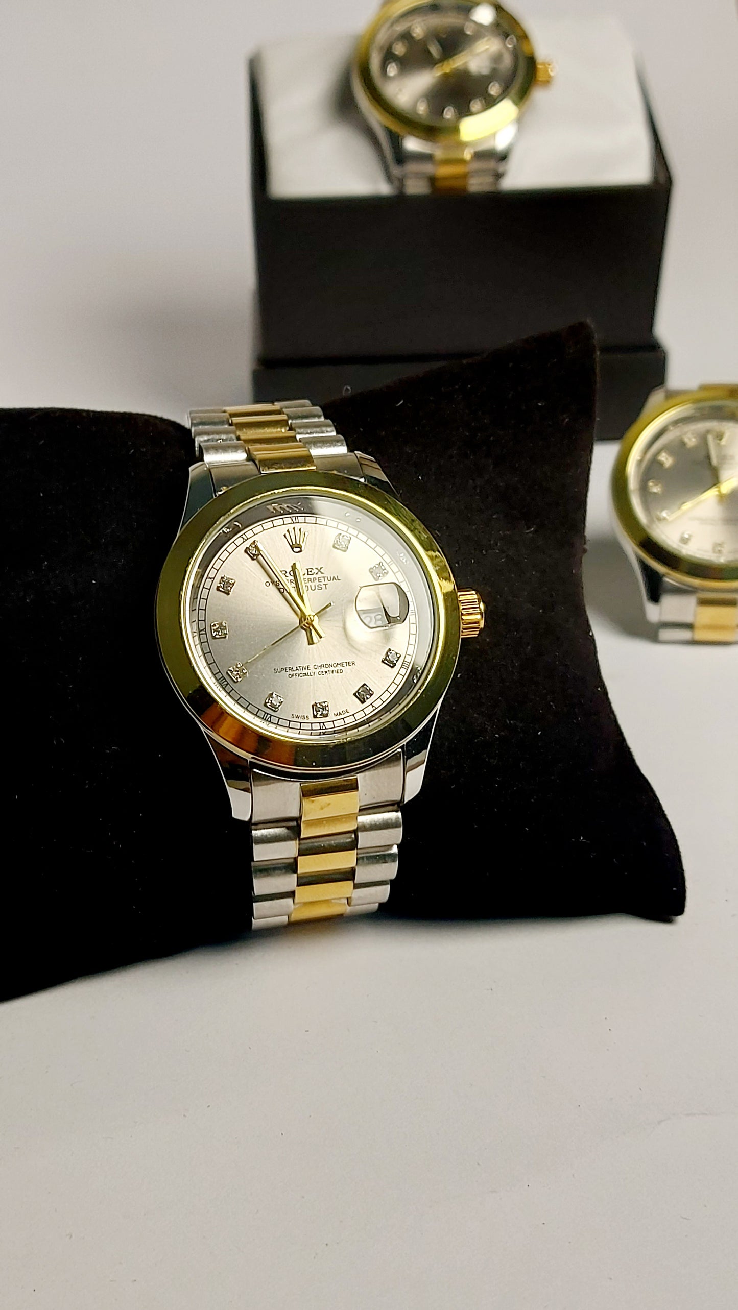 Rolex_clasp Valuable Good Quality Watch. ( Brown Gold )