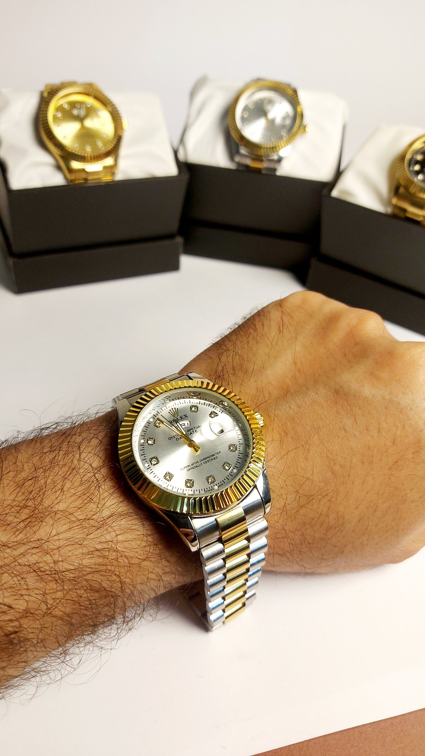 Rolex_clasp Valuable Good Quality Watch. ( White Gold color )